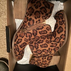 Fergie Bianca, tan leopard ankle booties